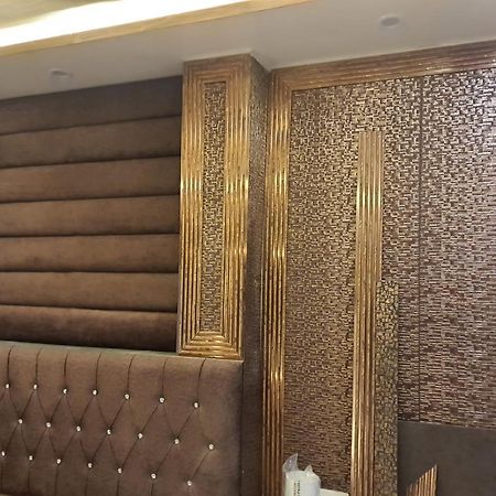Divine Hotel & Banquet Hall Bhopál Kültér fotó