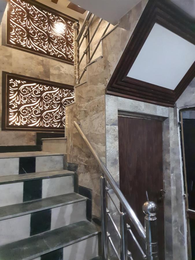 Divine Hotel & Banquet Hall Bhopál Kültér fotó
