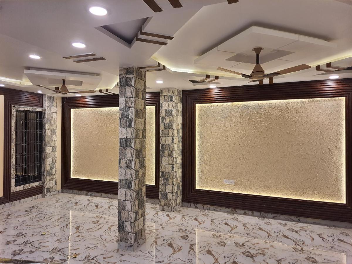 Divine Hotel & Banquet Hall Bhopál Kültér fotó